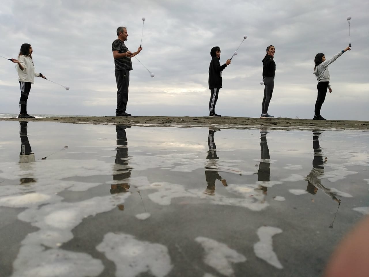 poi lesson beach